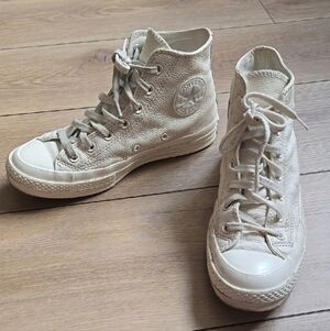 Converse High-Top Leather Sneakers in Cream size Women's 7.5 Men's 5.5